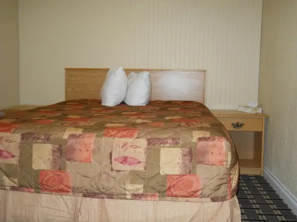 TC Motel 8