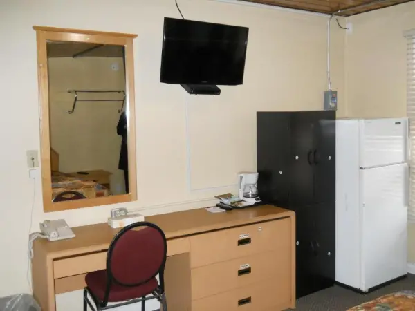 TC Motel 9